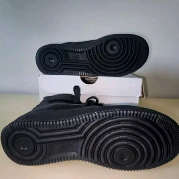 Nike Air Force 1 '07 Mid Triple Black Size 7.5 Brand New In Box Women's... - Picture 8 of 13